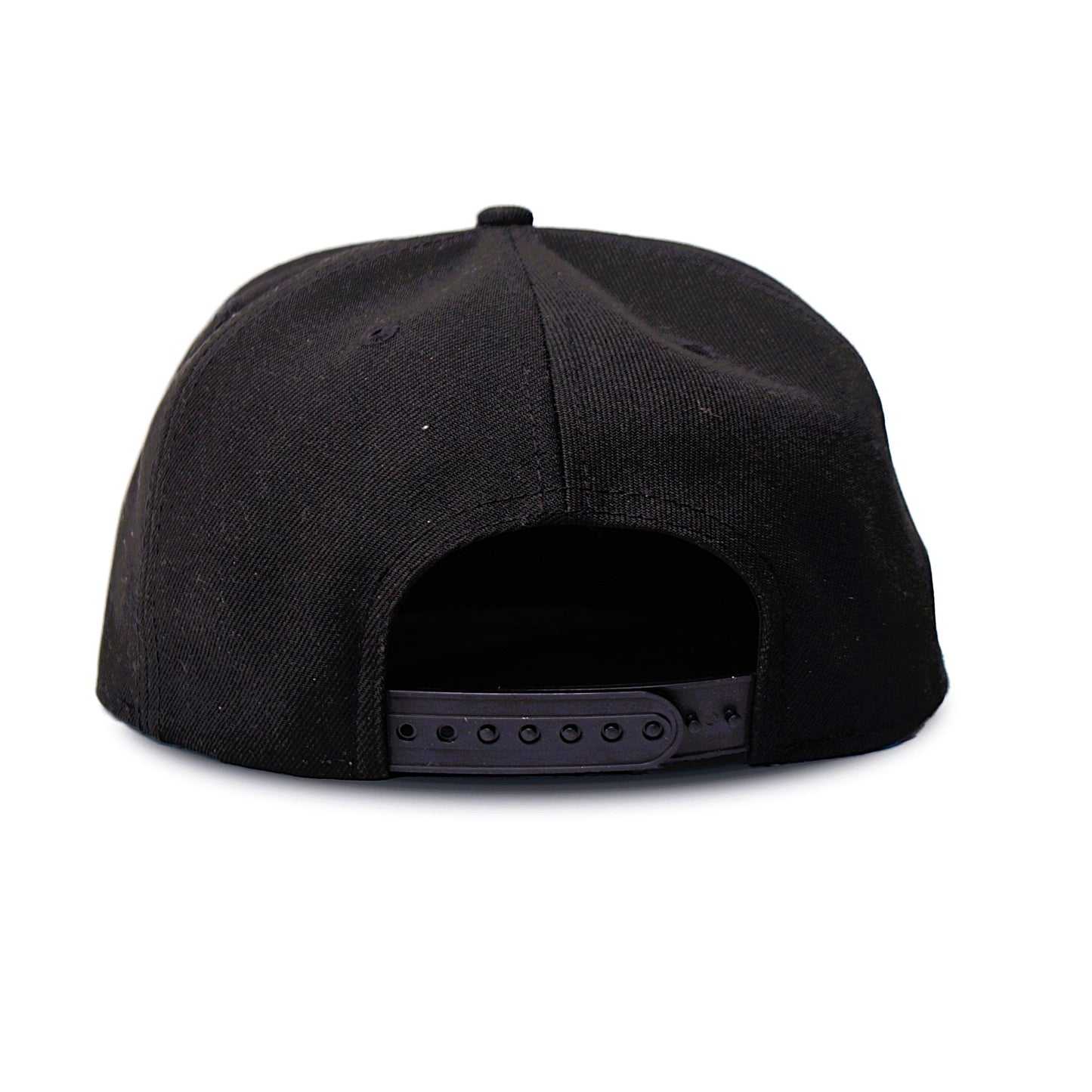 Flat Bill Snapback – Premium Streetwear Headwear